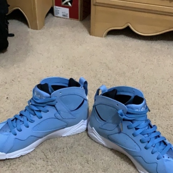 Shoes - Picture 2 of 2